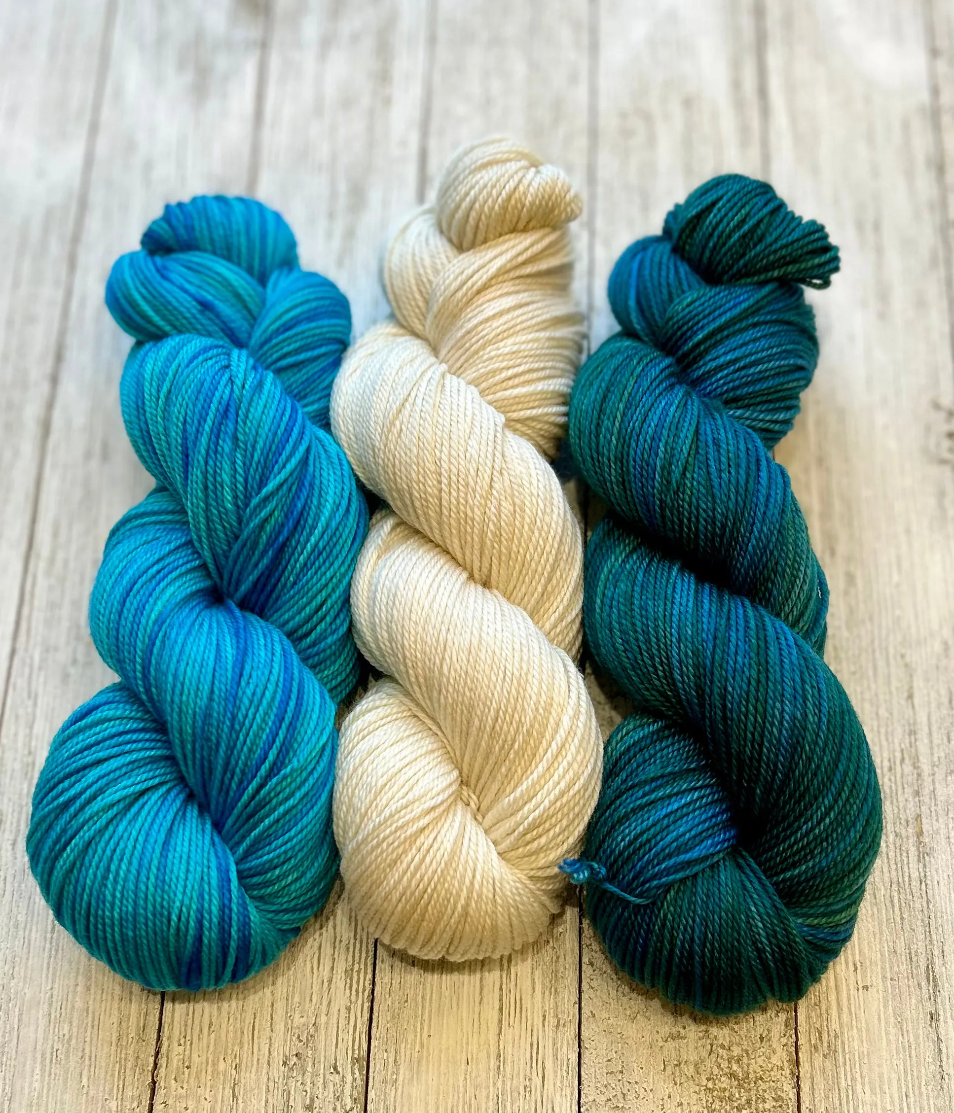 'All About Me Cowl' Kit - (Pattern Not Included)