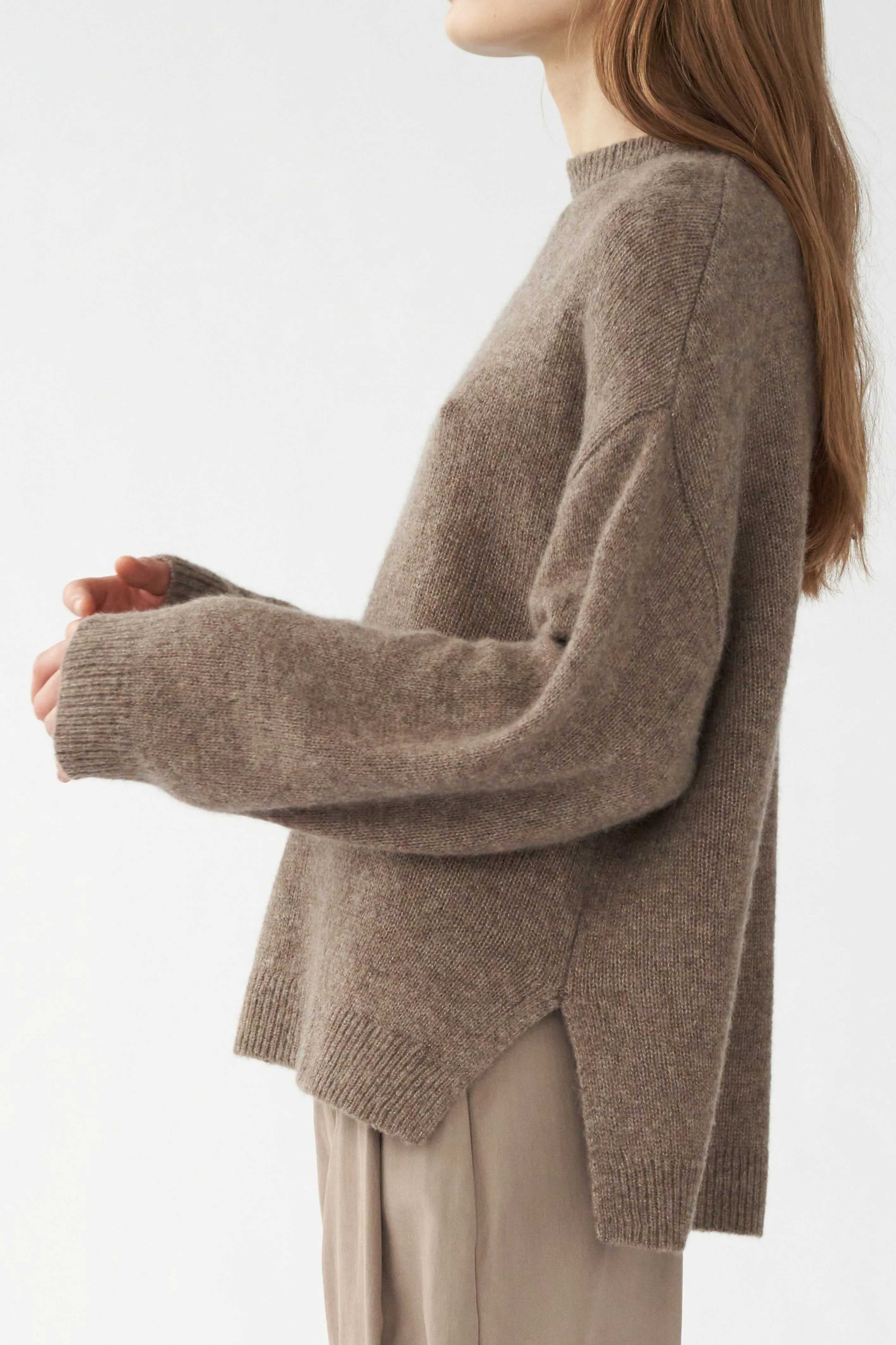 BEZ CREW KNIT - HAZELNUT - SILK/CASHMERE