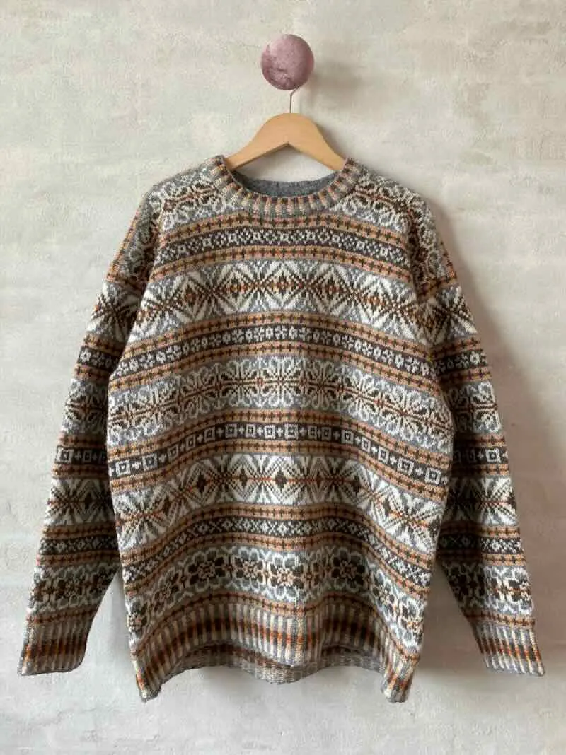 Krakær mens sweater by Ruth Sørensen, knitting pattern