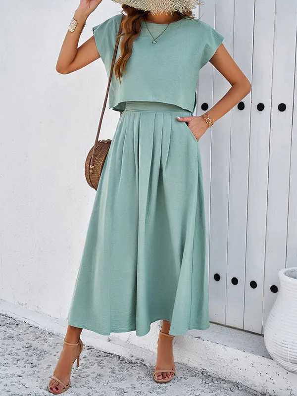 Loose Solid Color Round-Neck T-Shirt Top   Pleated Pockets A-Line Skirts Bottom Two Pieces Set