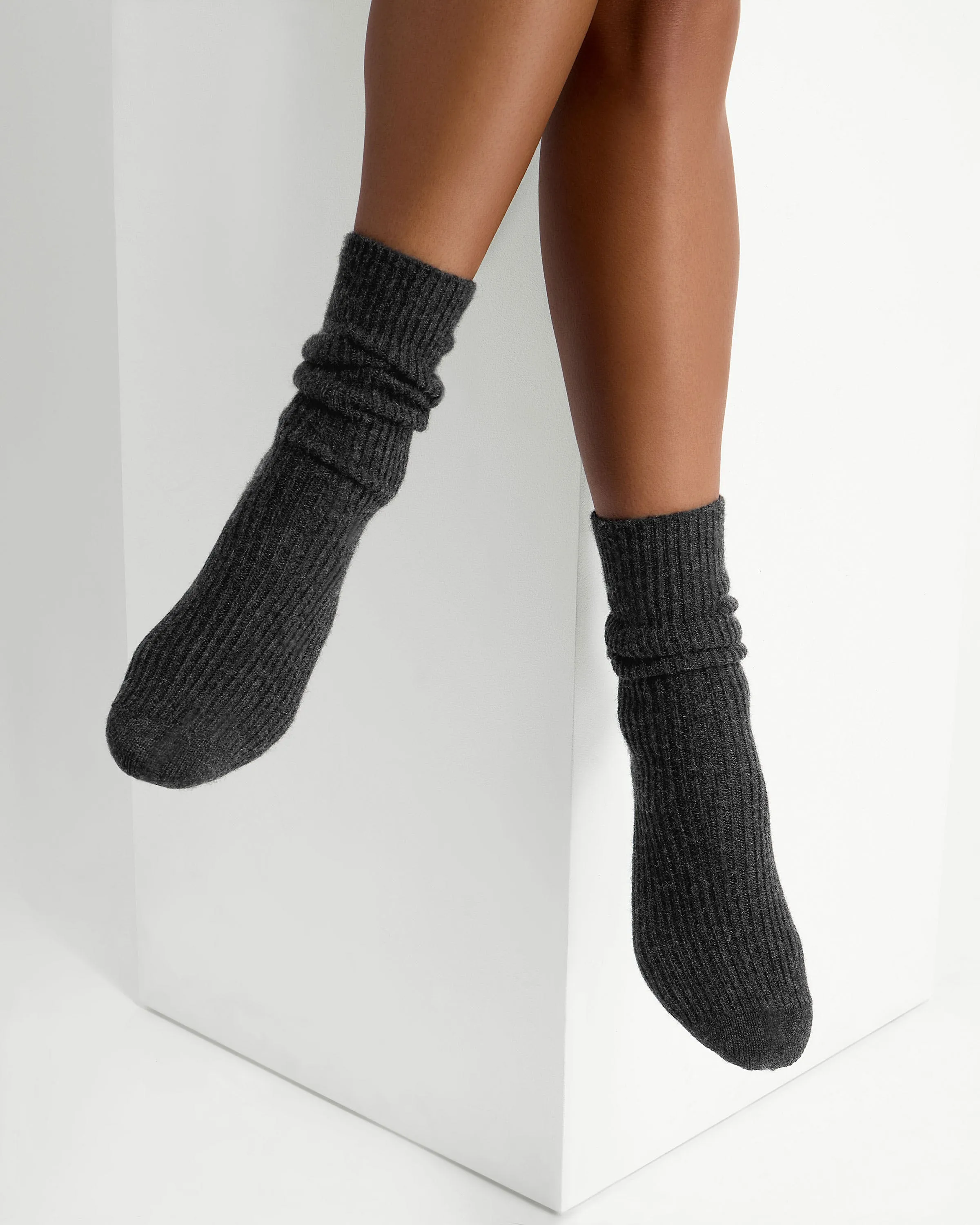 Skye Pure Cashmere Socks - Charcoal