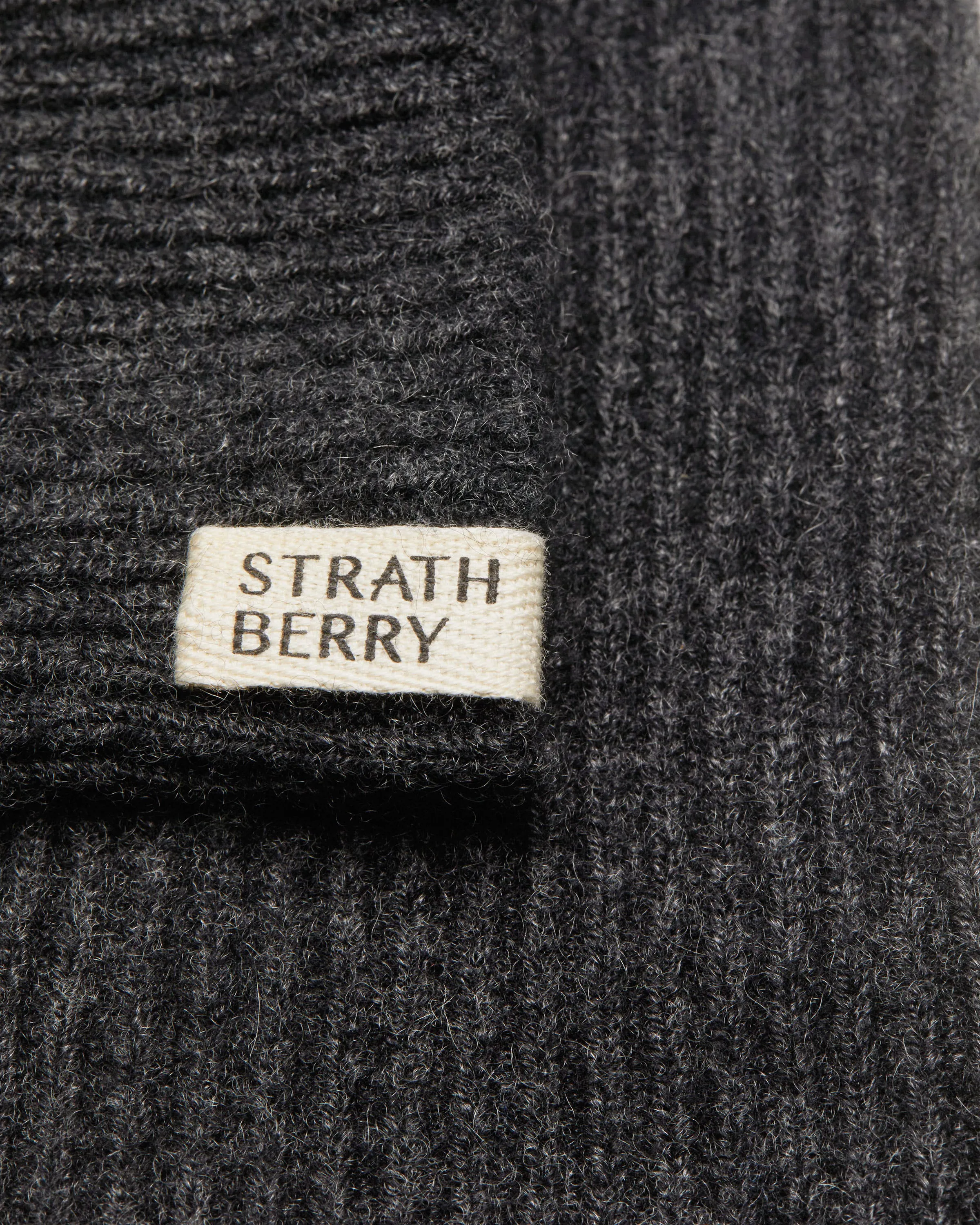 Skye Pure Cashmere Socks - Charcoal
