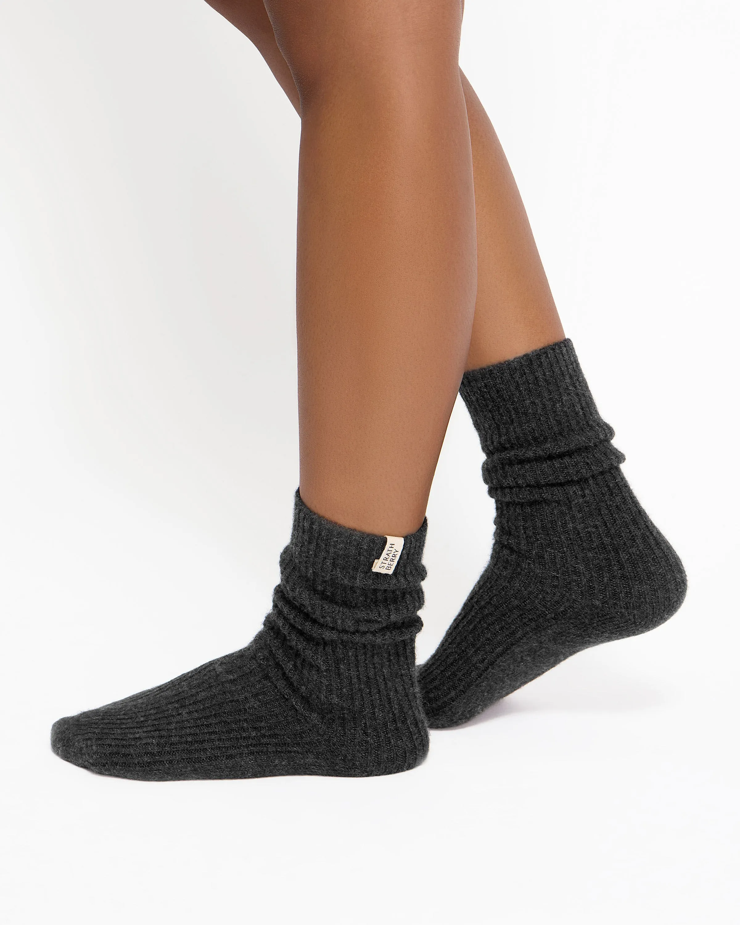 Skye Pure Cashmere Socks - Charcoal